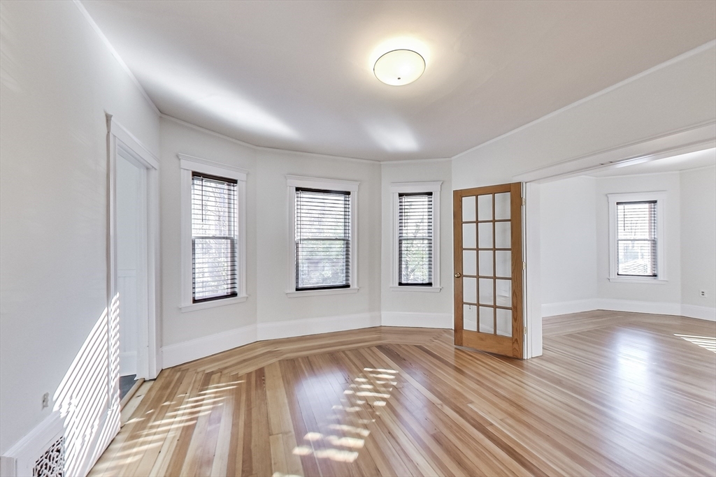 183 Powder House Blvd, West Somerville