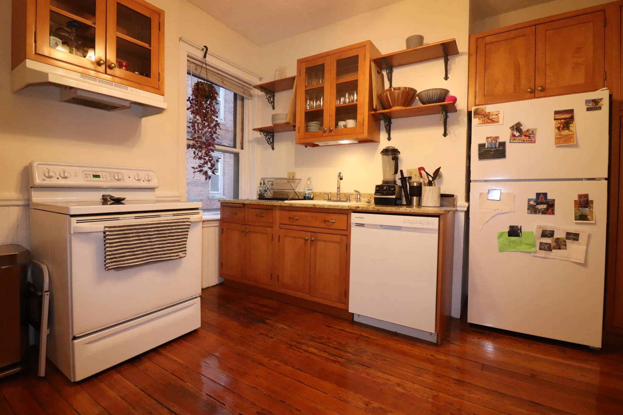 551 Brookline Ave, Riverway Island