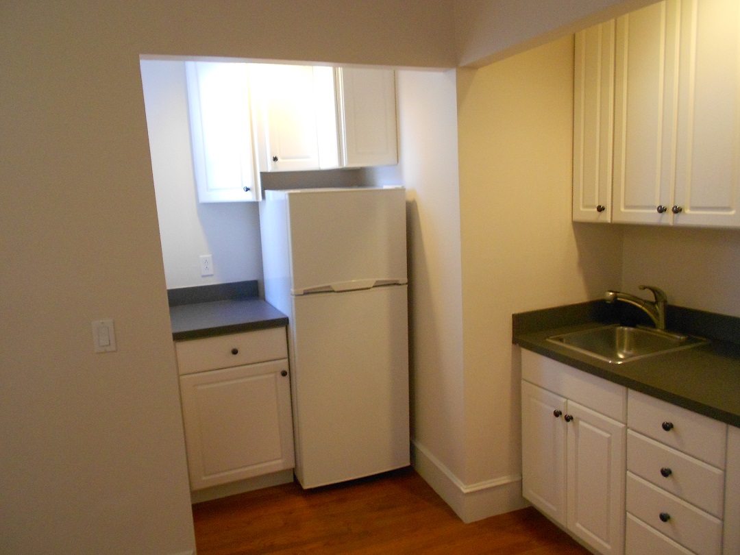 48 Burbank St, Fenway