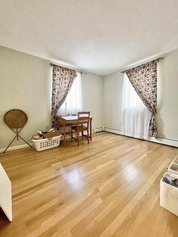 5 Centre St, Mid-Cambridge