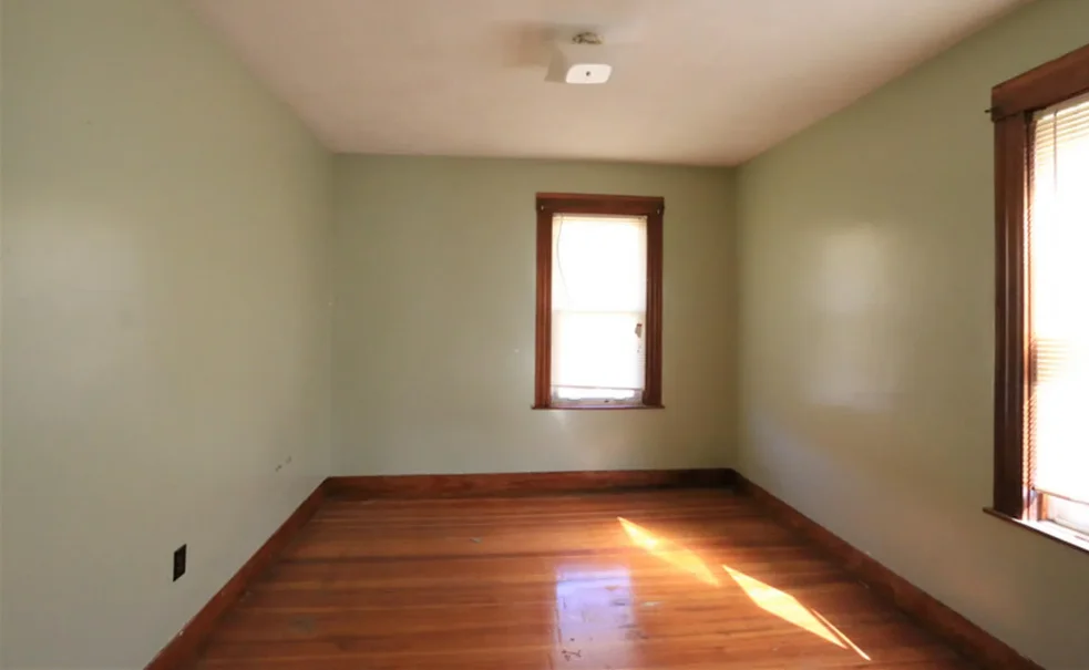 59 Conwell Ave, West Somerville