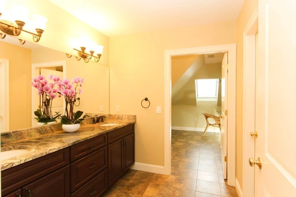 114 Merrian Ave, Leominster