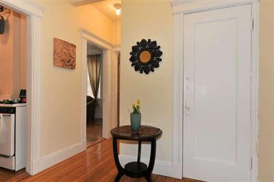 4 Crawford St, Mid-Cambridge