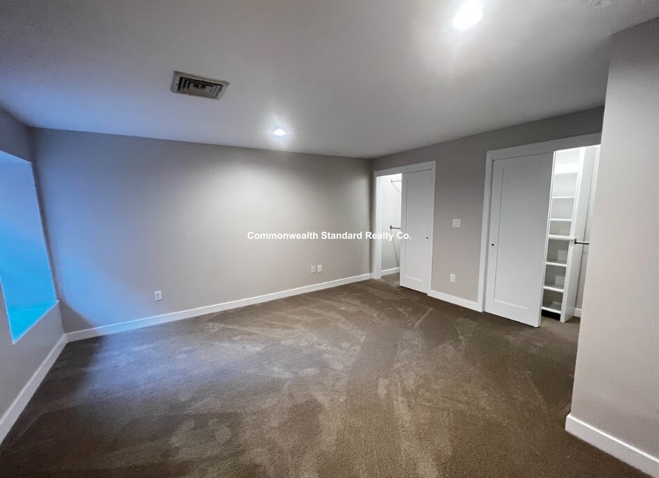 1661-1663 Washington St, South End