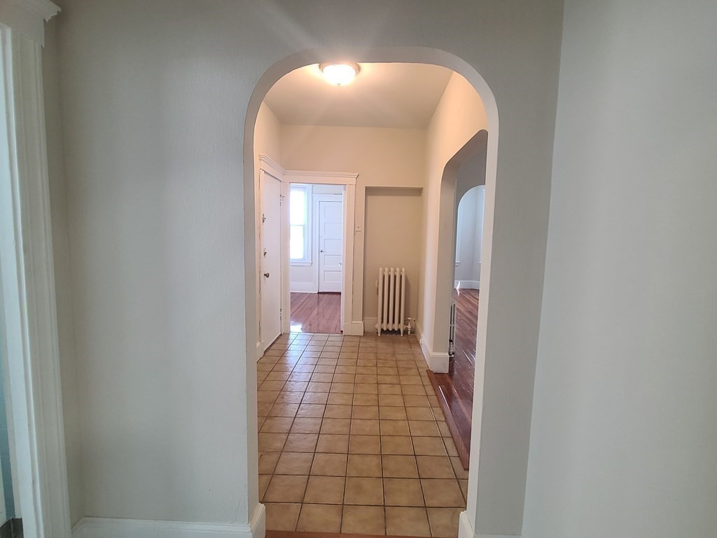 537 Beach St, Revere