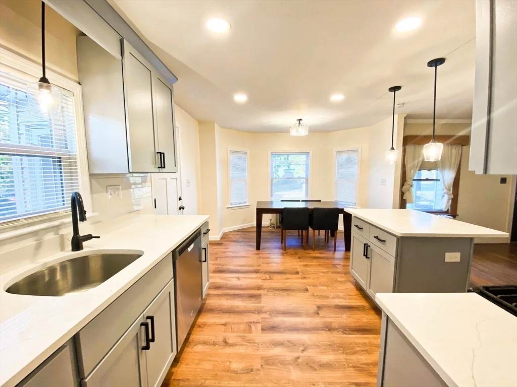 143 Shore Dr, Ten Hills