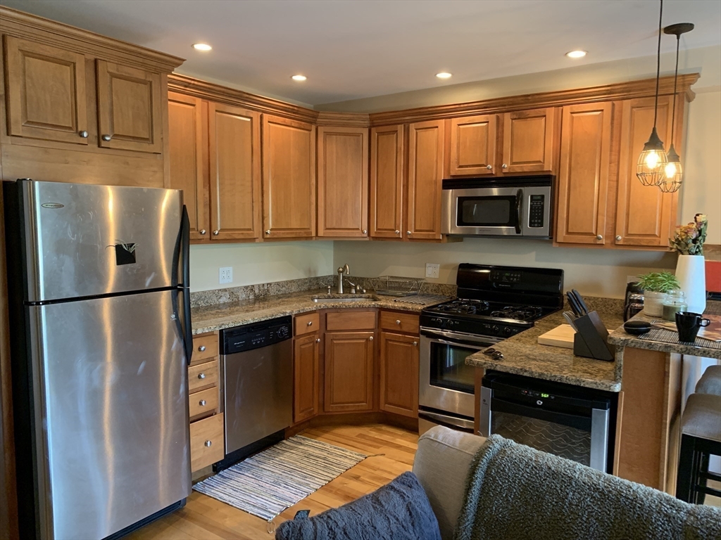 22 Ward St, South Boston