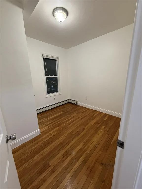 522 Saratoga St, East Boston