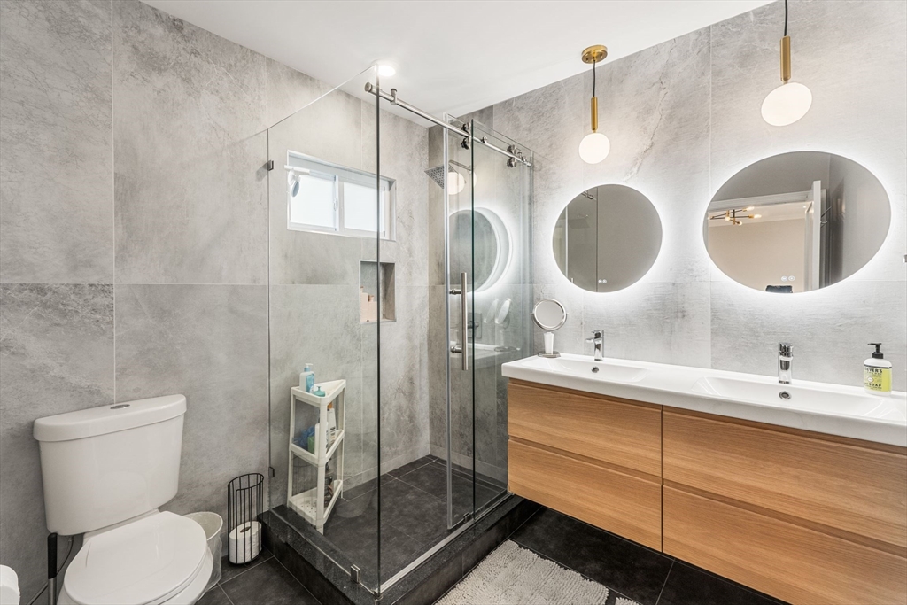 172 Orchard St, Watertown