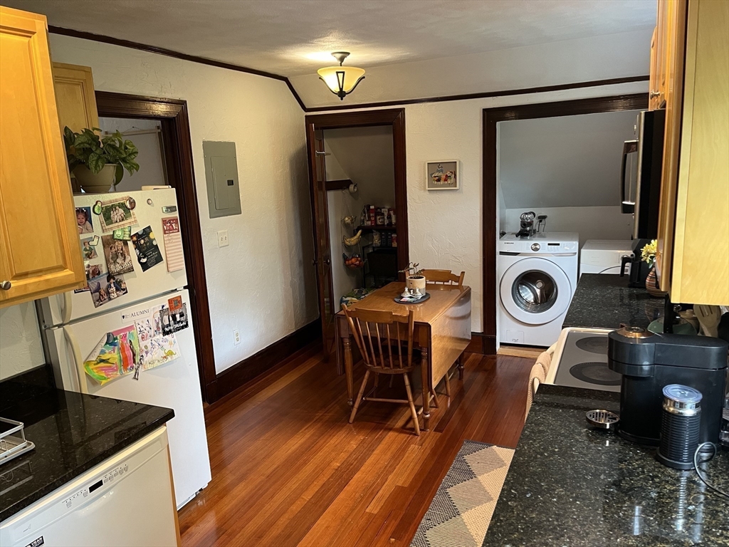 17 Clark Rd, Brookline