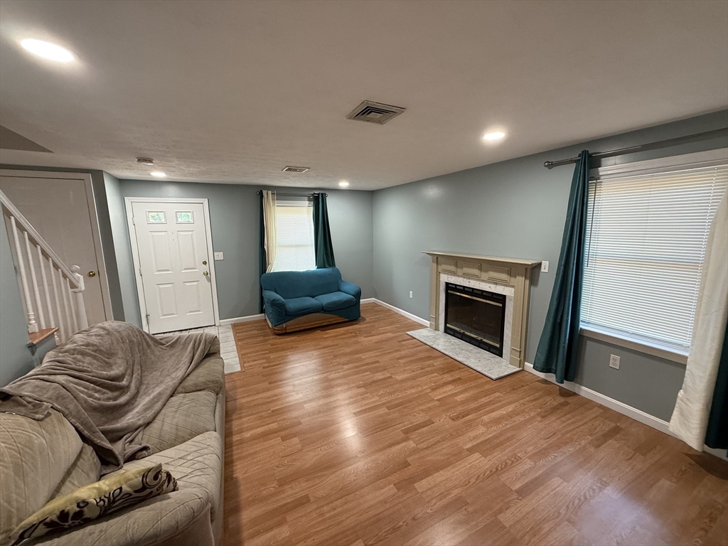 30 Cadogan Way, Nashua