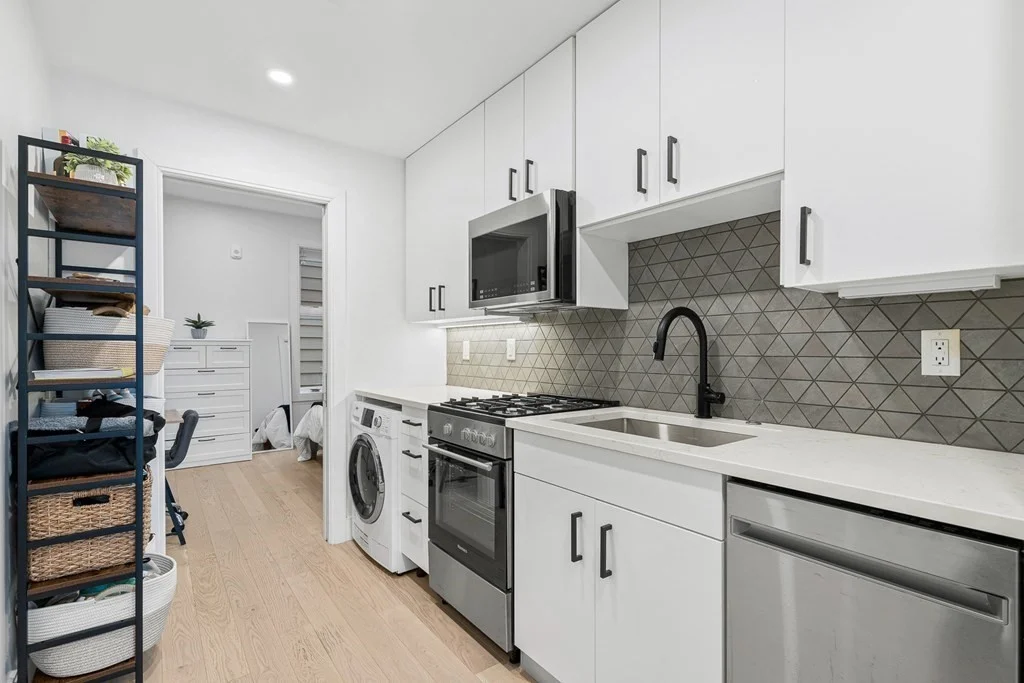 71 Border St, East Boston