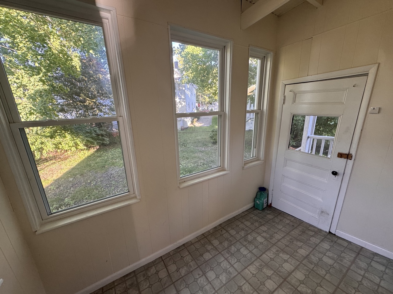 44 Wilson Ave, Belmont