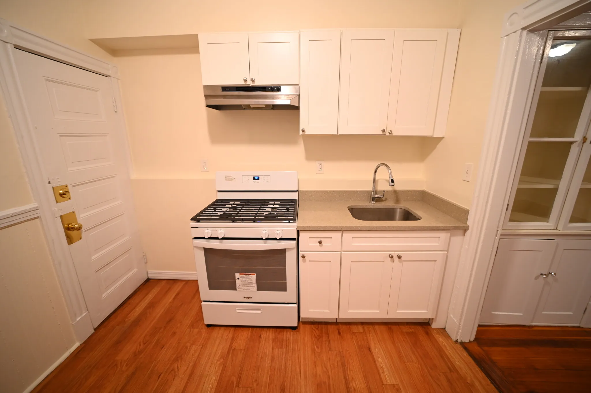 885 Massachusetts Ave, Mid Cambridge