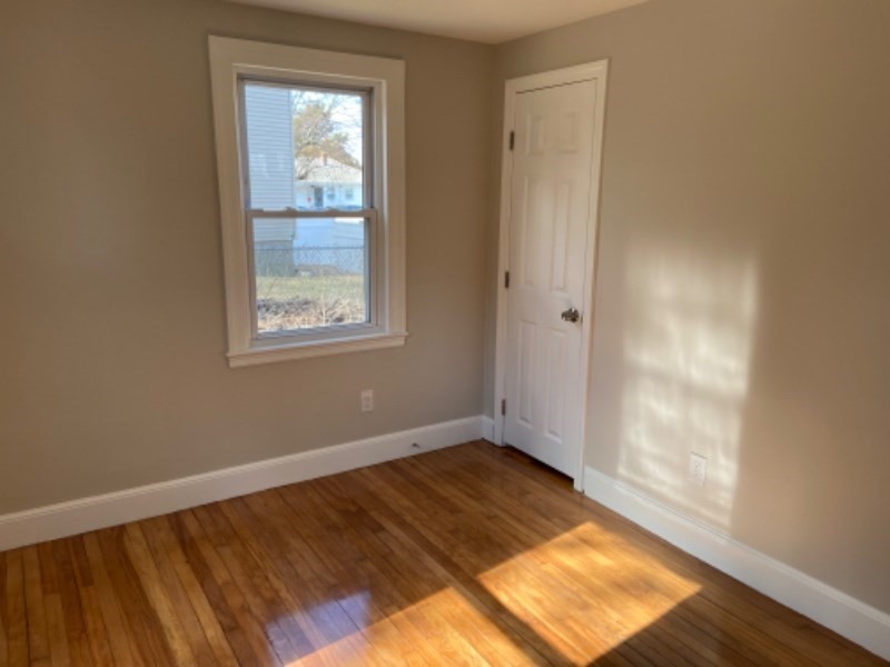 10 Bateman St, Roslindale