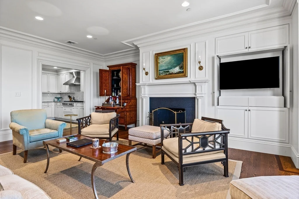 348 Beacon St, Back Bay