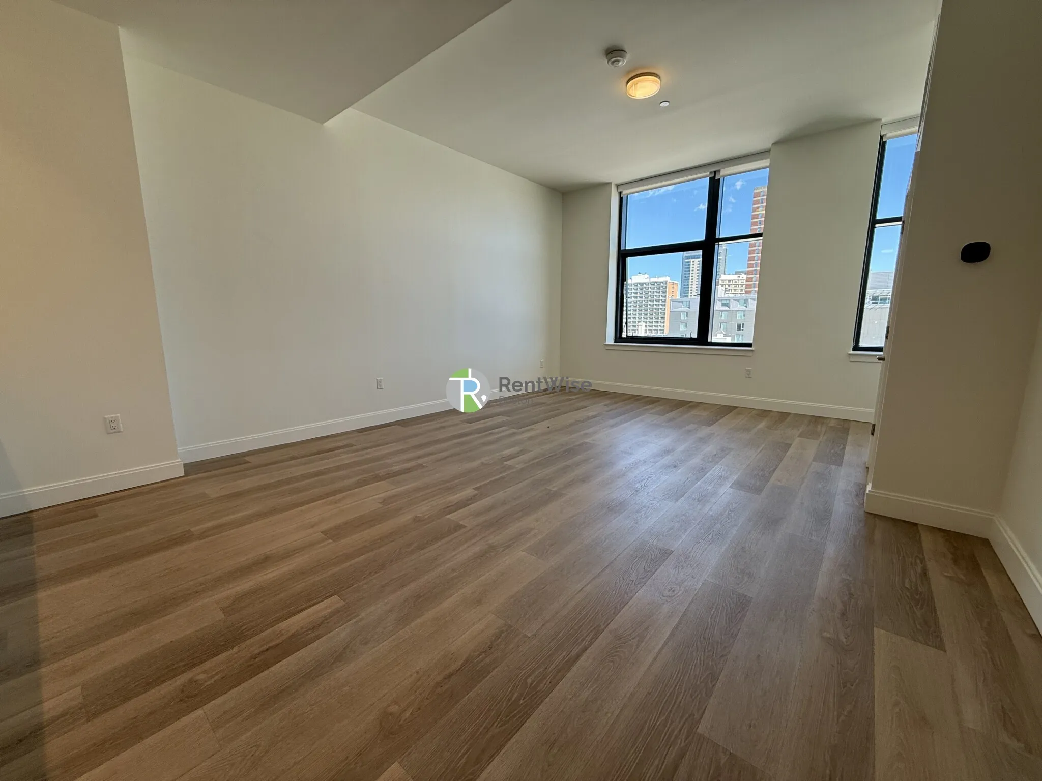 1079 Commonwealth Ave, Allston