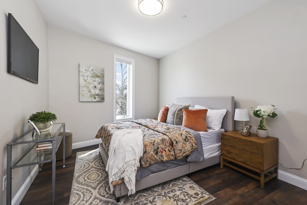 734 South St, Roslindale