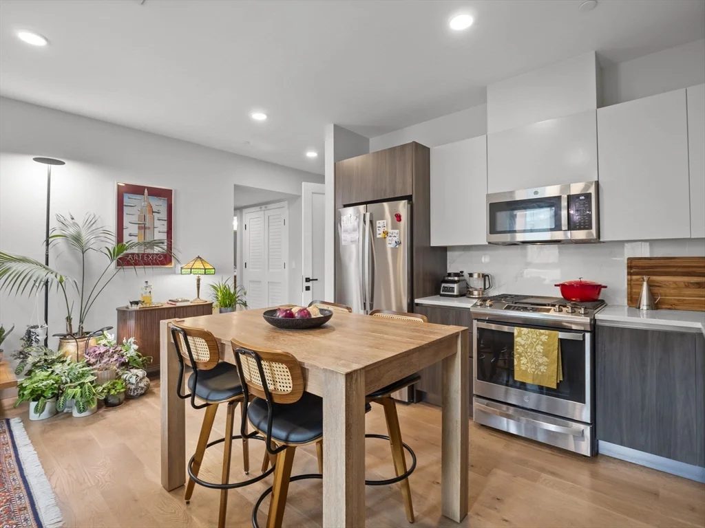 9 Central St, Spring Hill