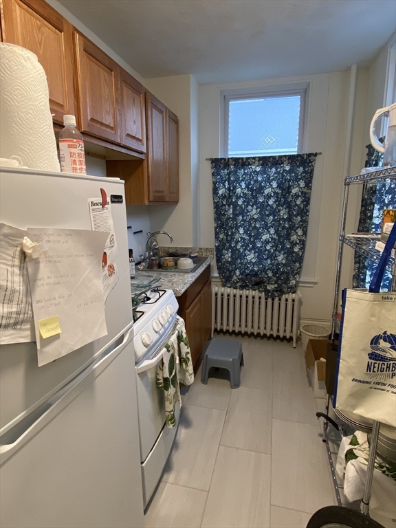 48 Highland Ave, Prospect Hill