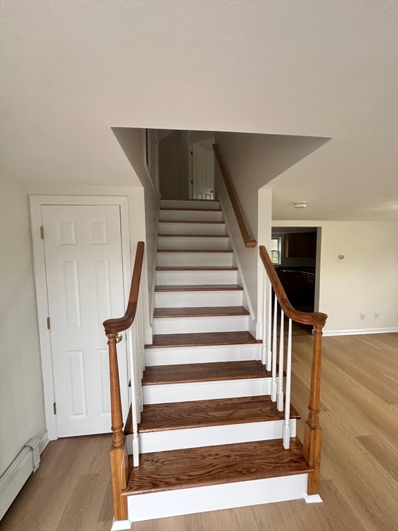 146 Hayden Rowe, Hopkinton