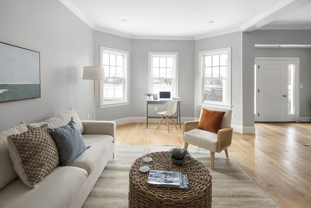 31 Boardman St, East Boston