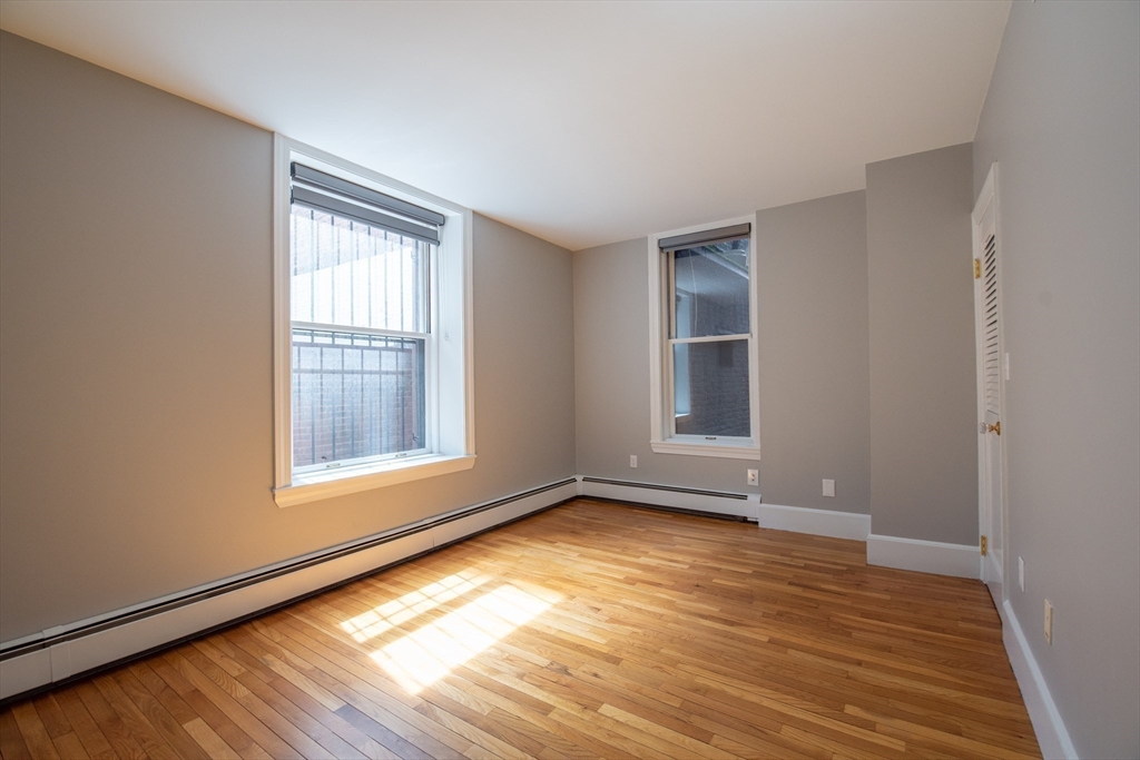 40 Mount Vernon St, Beacon Hill