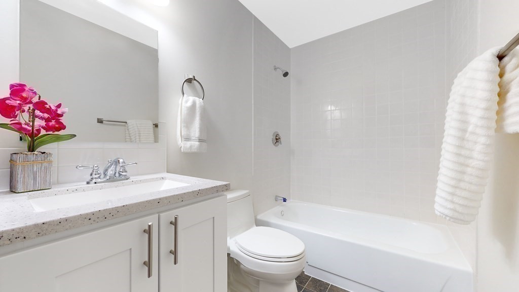 255 Beacon St, Somerville