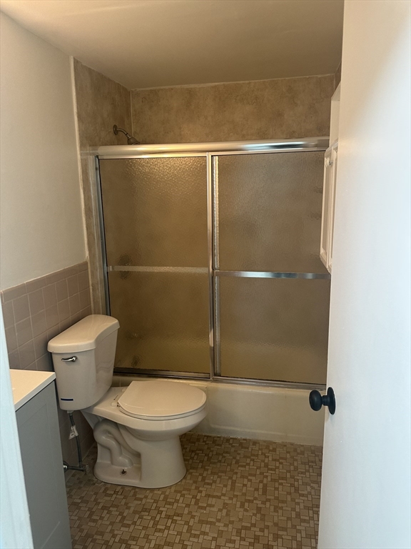 14 Nelson Dr, Randolph