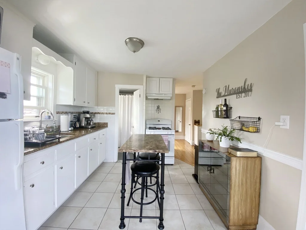 643 Saratoga St, East Boston