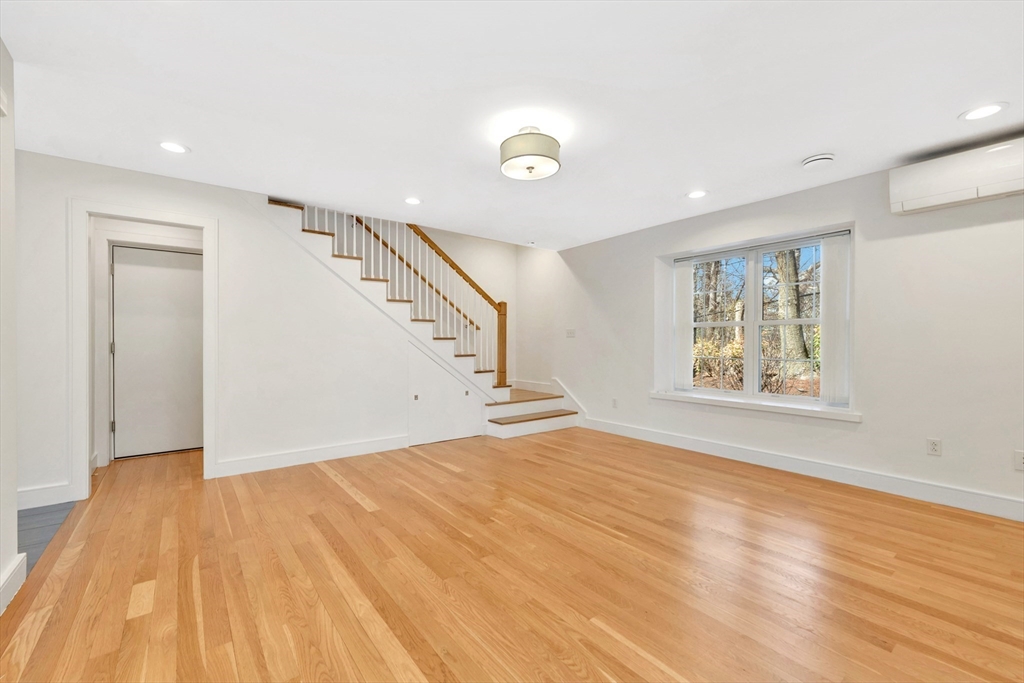 154 Highland St, Roxbury