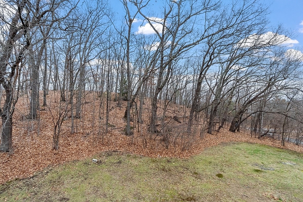 31 Mill St, Pepperell