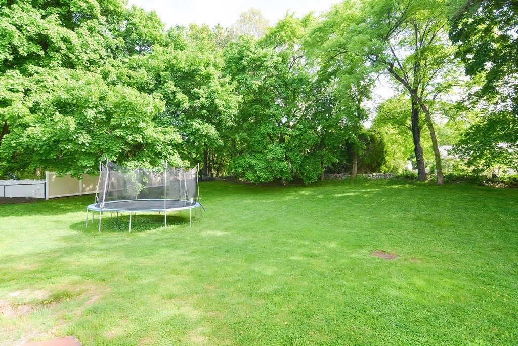 33 Robin Rd, Westborough