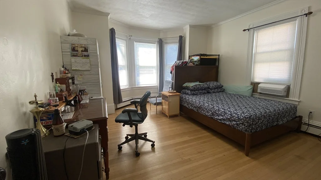 585 Western Ave, Lynn