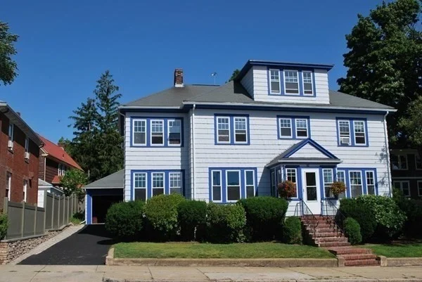 102 Lothrop St, Beverly