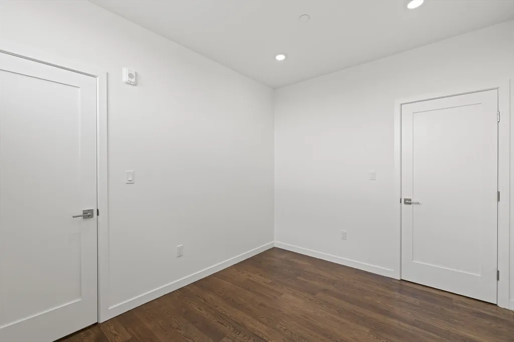 267 Old Colony Ave, South Boston