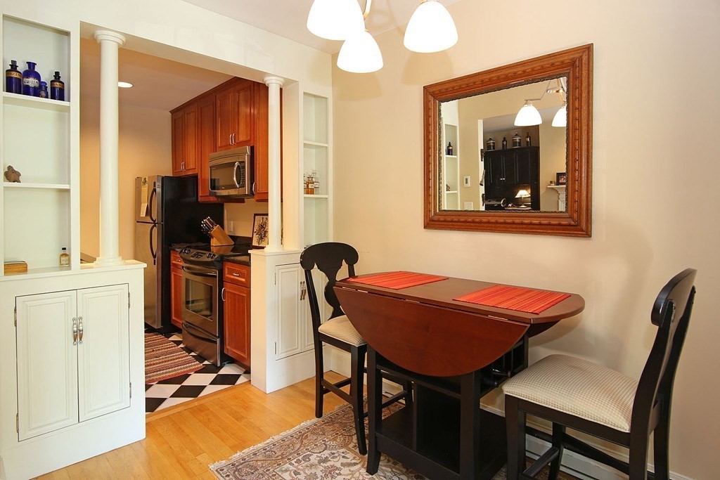 211 W Newton St, South End