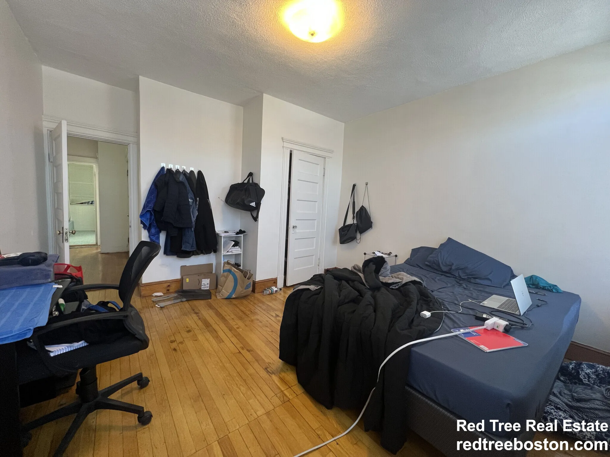 1905 Beacon St, Brookline