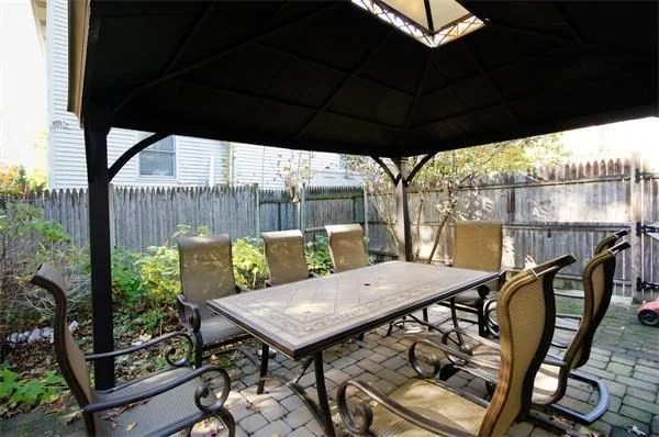 22 Westlund Rd, Belmont