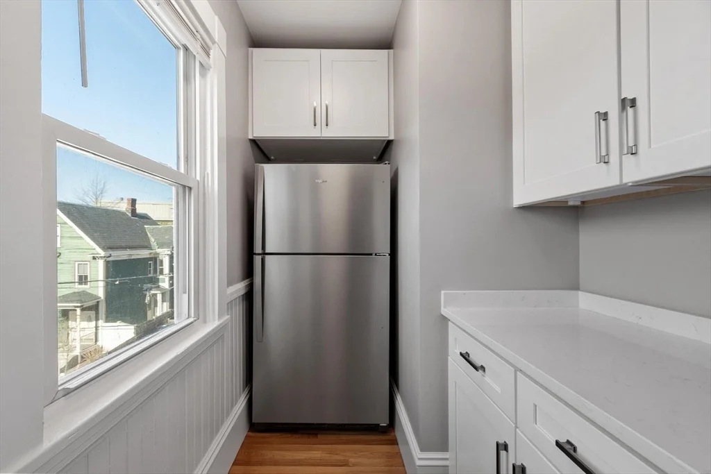 1590 Cambridge St, Mid-Cambridge