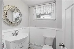 36 Sunset Ave Winter Rental, Hull