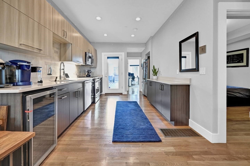 39 Gates, South Boston