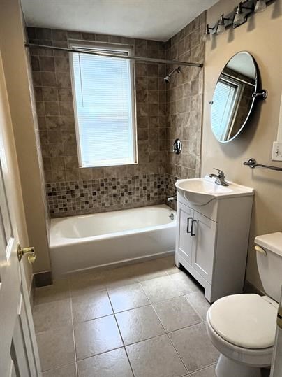 1427 Commonwealth Ave, Brighton