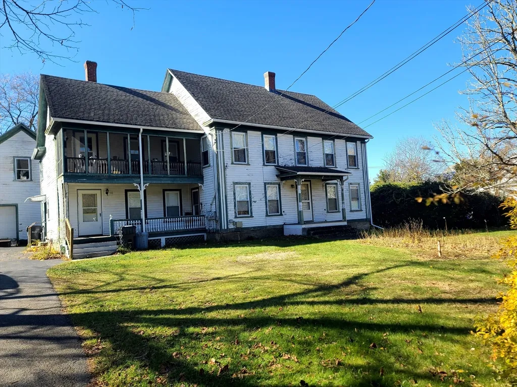 10 Maple Ave, Grafton