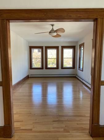 133 Grove St, Watertown