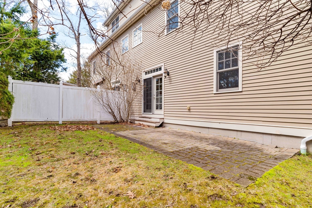 117-1 Florence St, Chestnut Hill