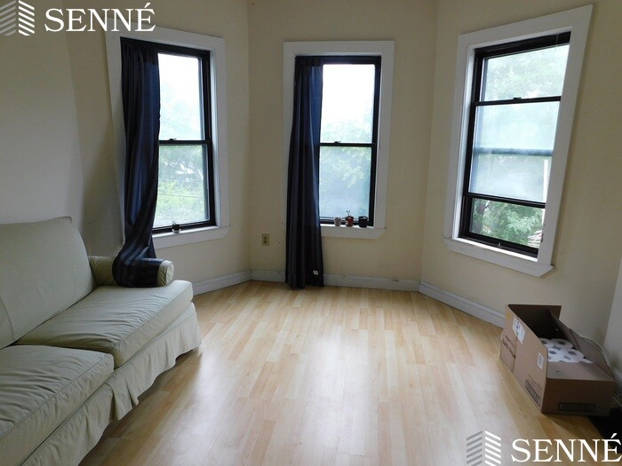 51 Porter Rd, North Cambridge