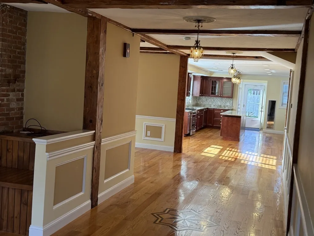 722 Lowell St, Peabody