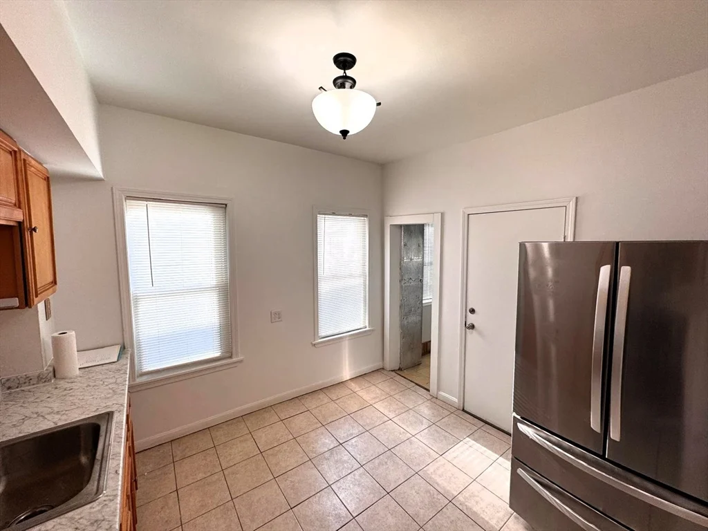 11 Fairmont Pl, Malden