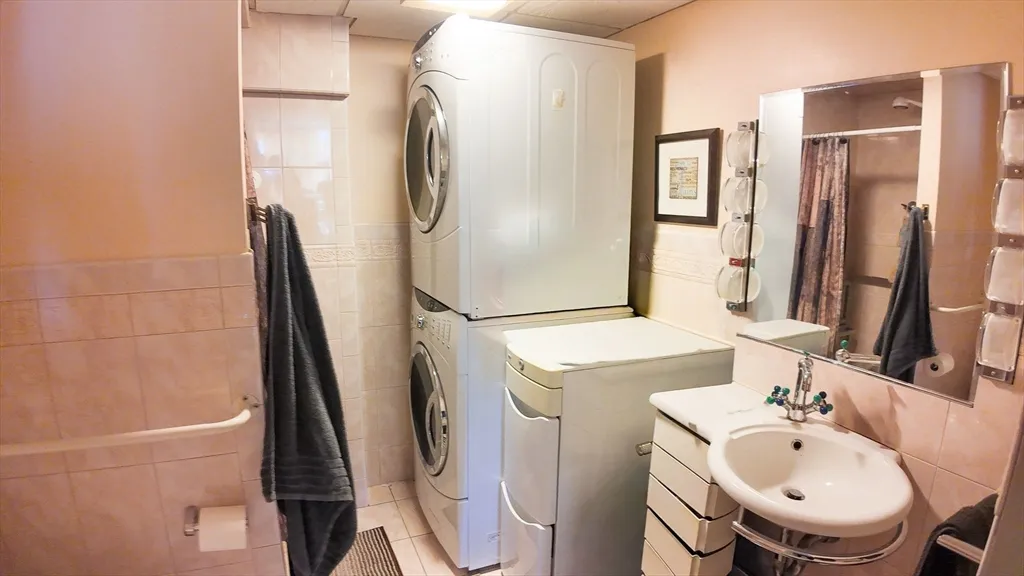 51 Broad Reach, Weymouth